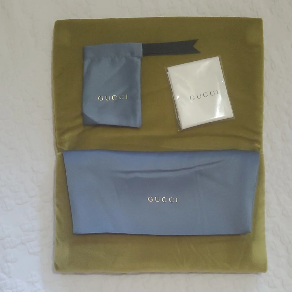 GUCCI AUTHENTIC VELVET SOFT PADDED EYEGLASSIS/SUNGLASSES POUCH CASE 8